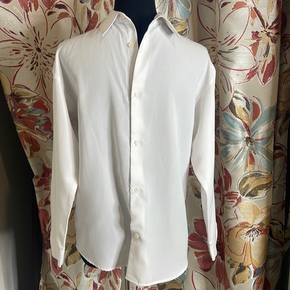 FUBU Other - White Long Sleeve FUBU Dress Shirt, size 14